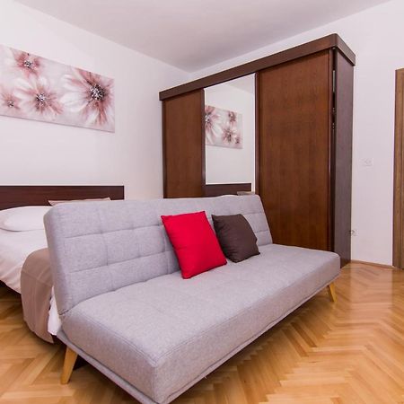Apartmani Mlacic Donji Okrug  Eksteriør billede